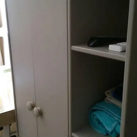 Kingsize Bed 2x2,20 Comfort Super Wifi 70 Mbps Studio! *