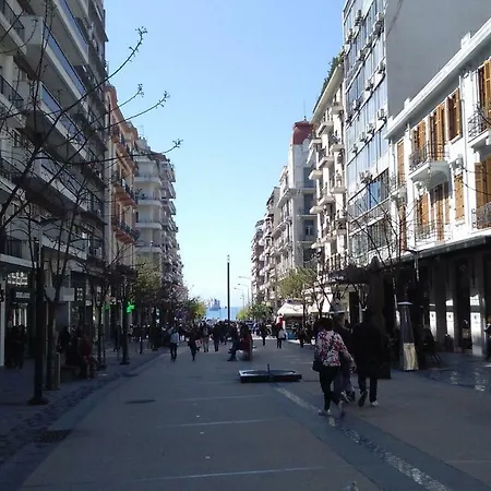 Kingsize Bed 2x2,20 Comfort Super Wifi 70 Mbps Studio! Thessaloníki