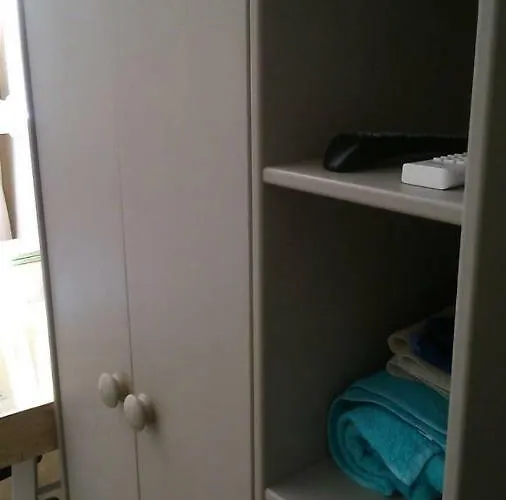 Kingsize Bed 2x2,20 Comfort Super Wifi 70 Mbps Studio! *